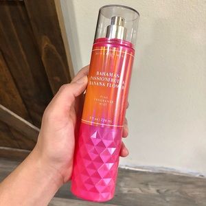 BATH BODY WORKS BAHAMAS PASSIONFRUIT BANANA FLOWER MIST SPRAY 8 OZ